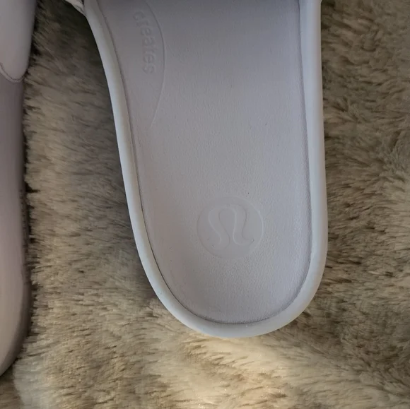 Women's White Slide Sandals - Picture 5 of 6